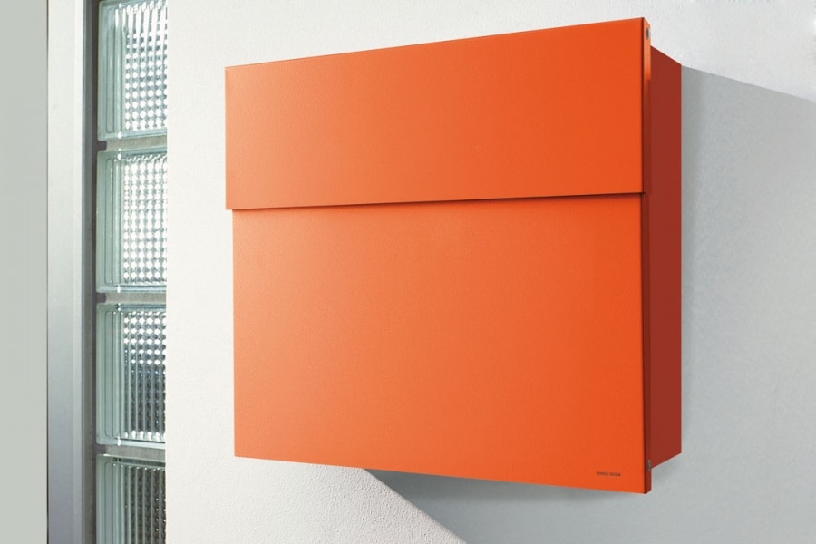 Radius Design Letterman 4 -postilaatikko, oranssi